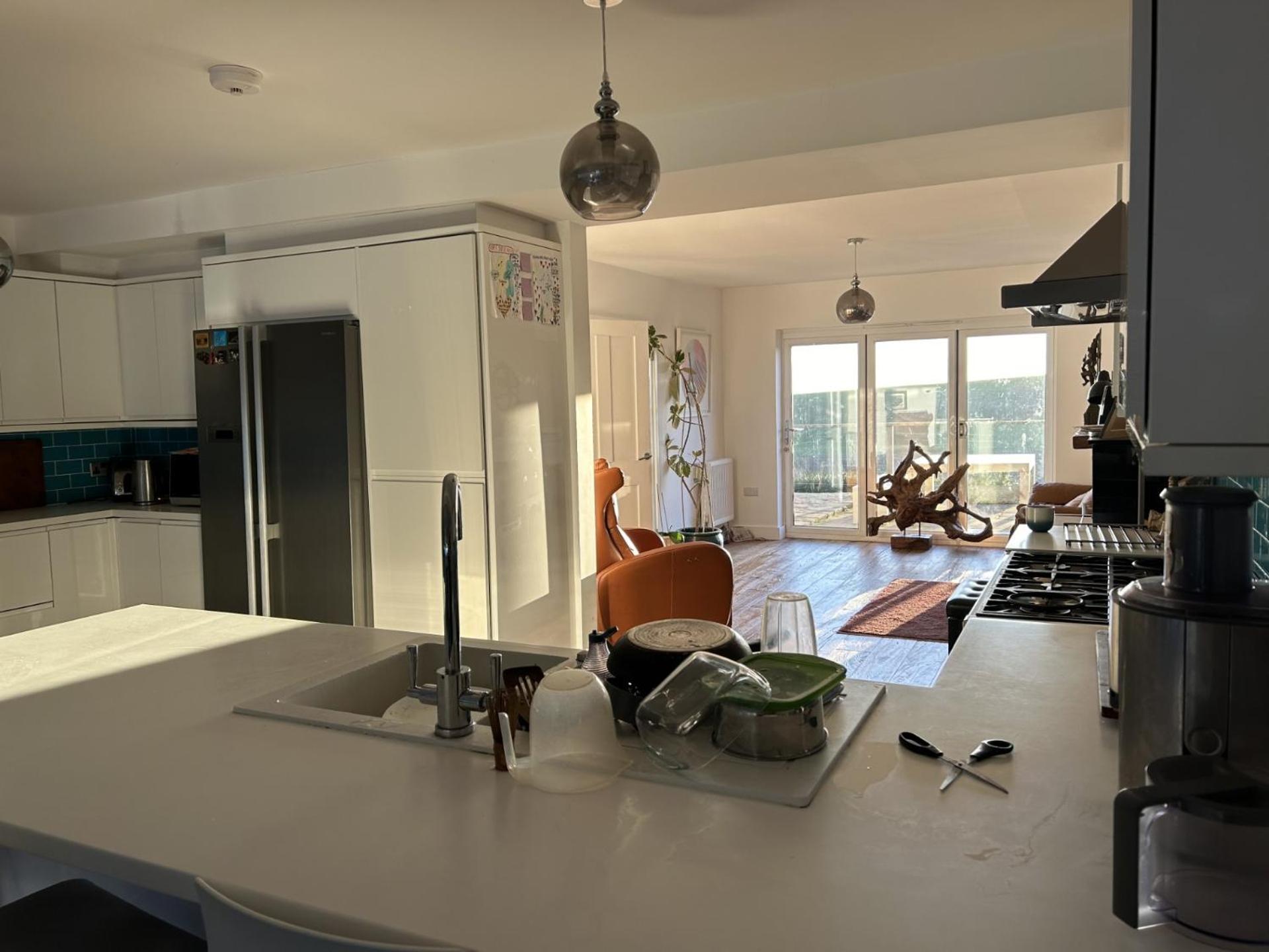 Sanctuary By The Sea With Large Room Including Lounge, Bathroom, Direct Garden Access & Free Parking Brighton Eksteriør billede