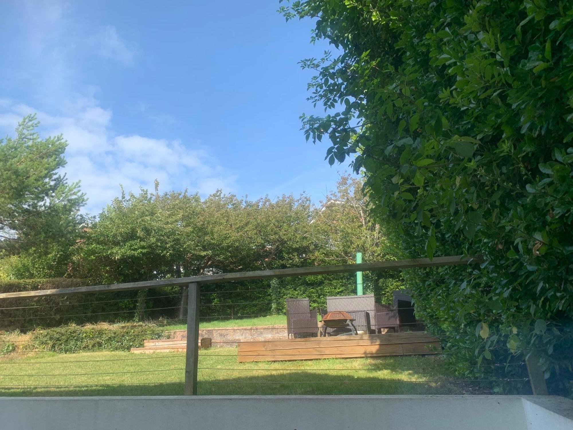 Sanctuary By The Sea With Large Room Including Lounge, Bathroom, Direct Garden Access & Free Parking Brighton Eksteriør billede